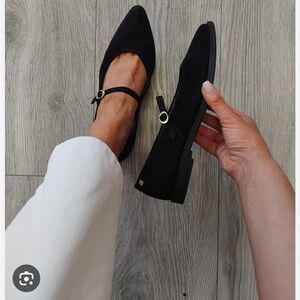 NWT Paul Green Carla Mary Jane Flats